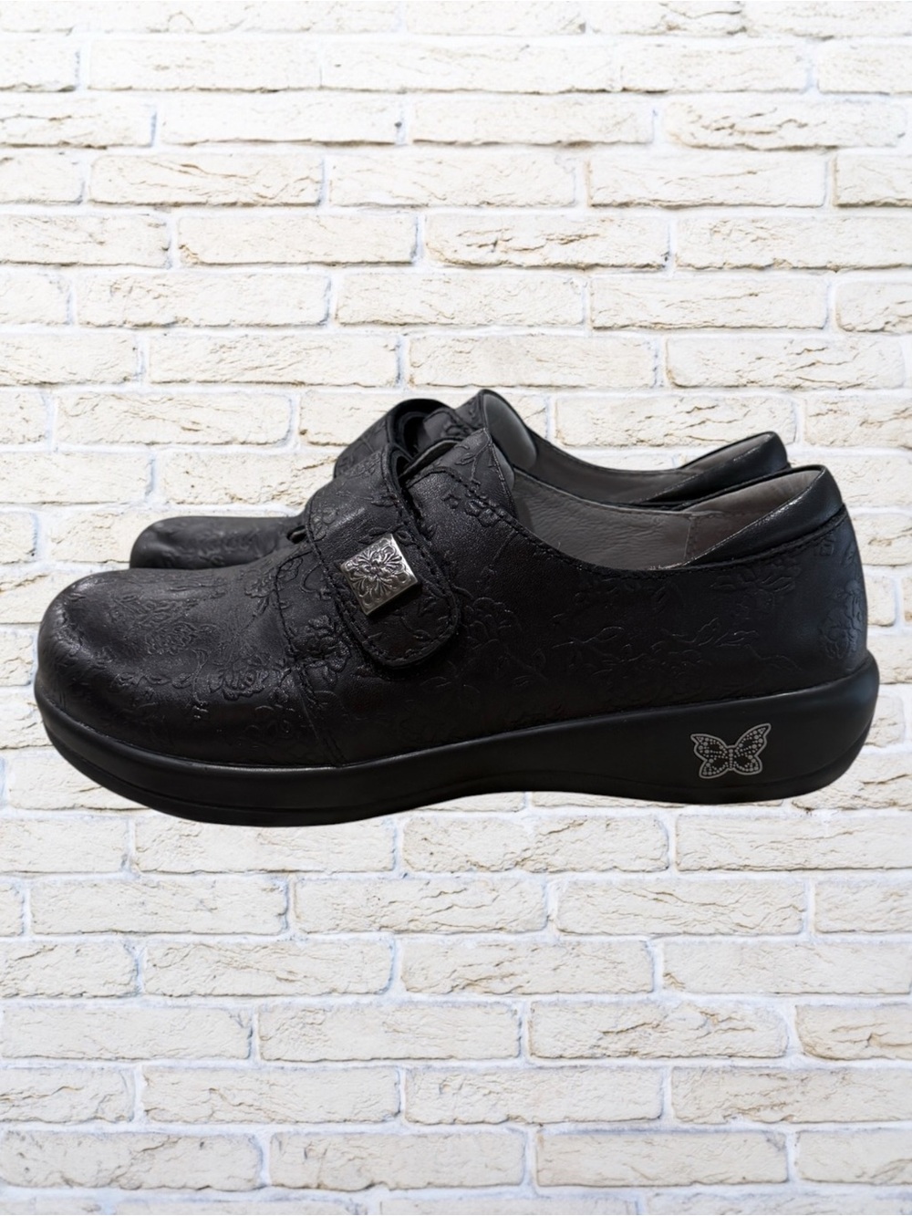 ALEGRIA Joleen Black Embossed Shoe Clog Size 37